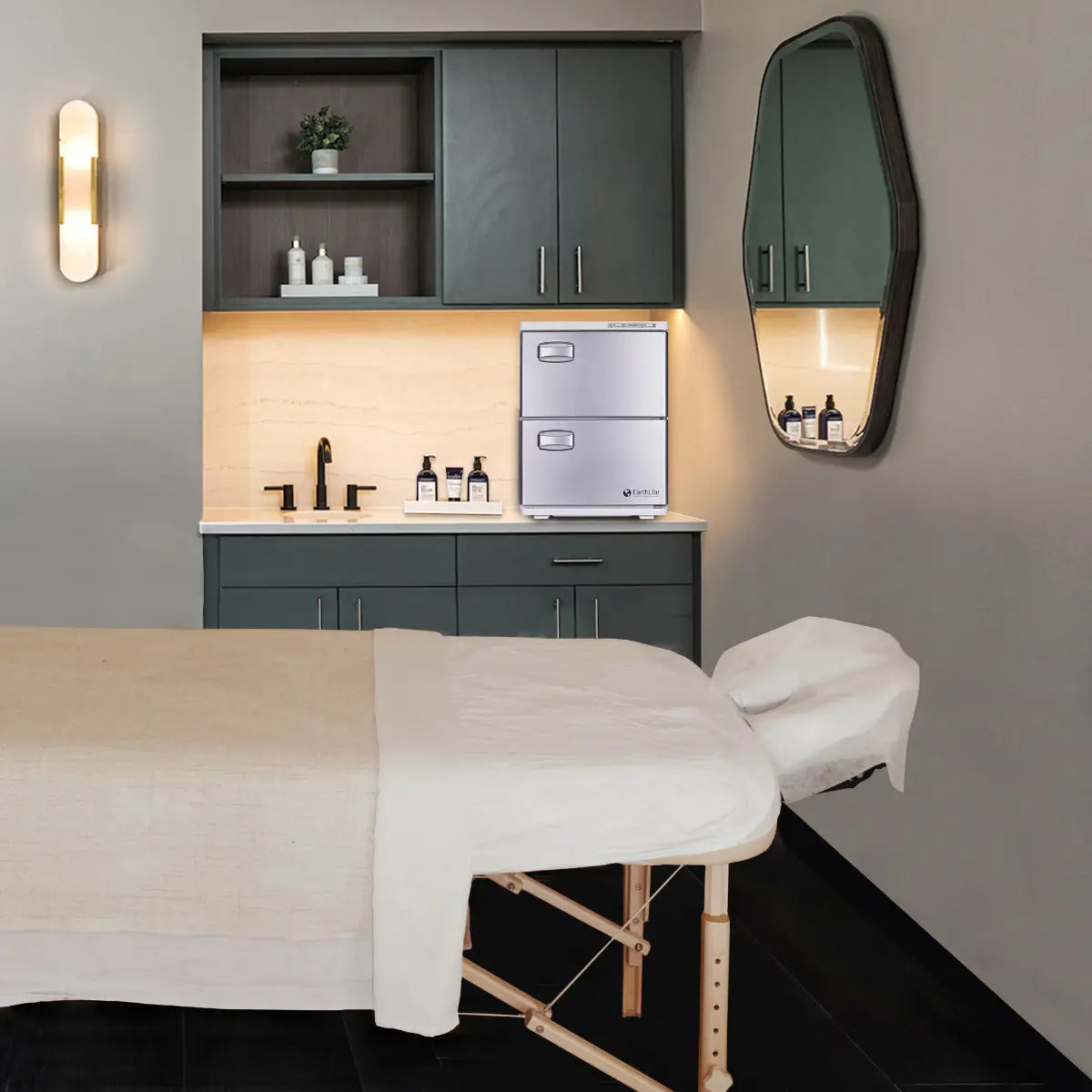 UV HOT TOWEL CABINET - GRANDE